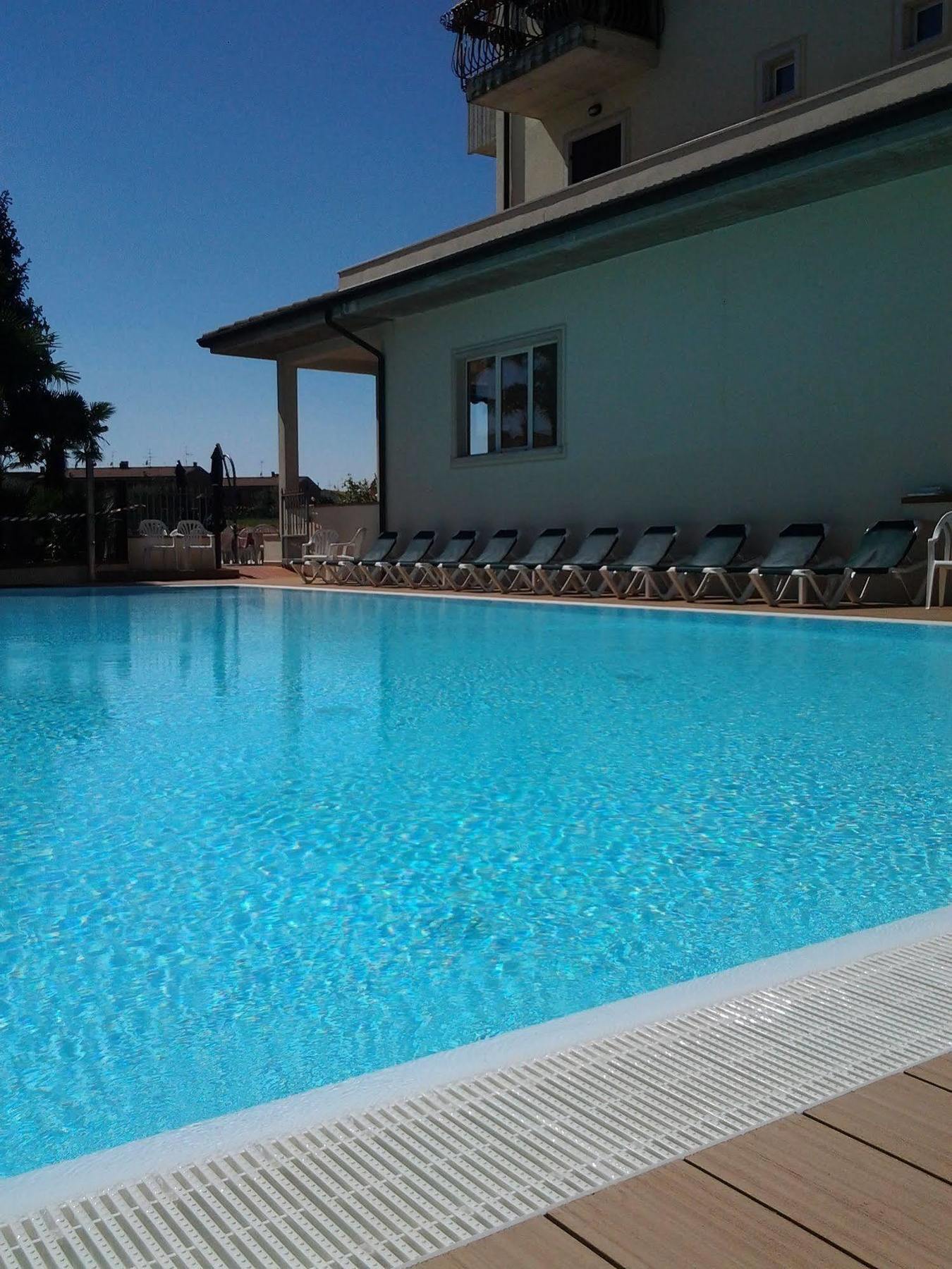 Hotel Da Roberto Lazise Kültér fotó