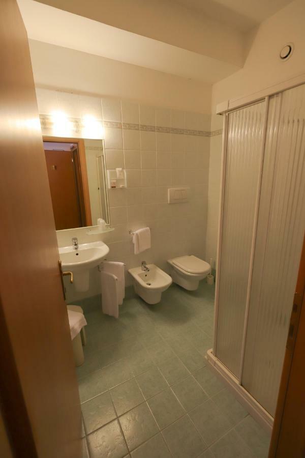 Hotel Da Roberto Lazise Kültér fotó