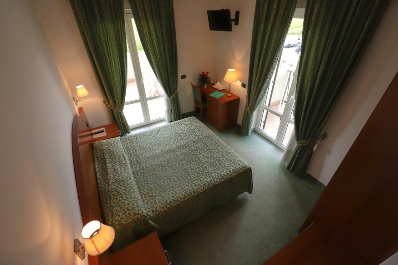 Hotel Da Roberto Lazise Kültér fotó