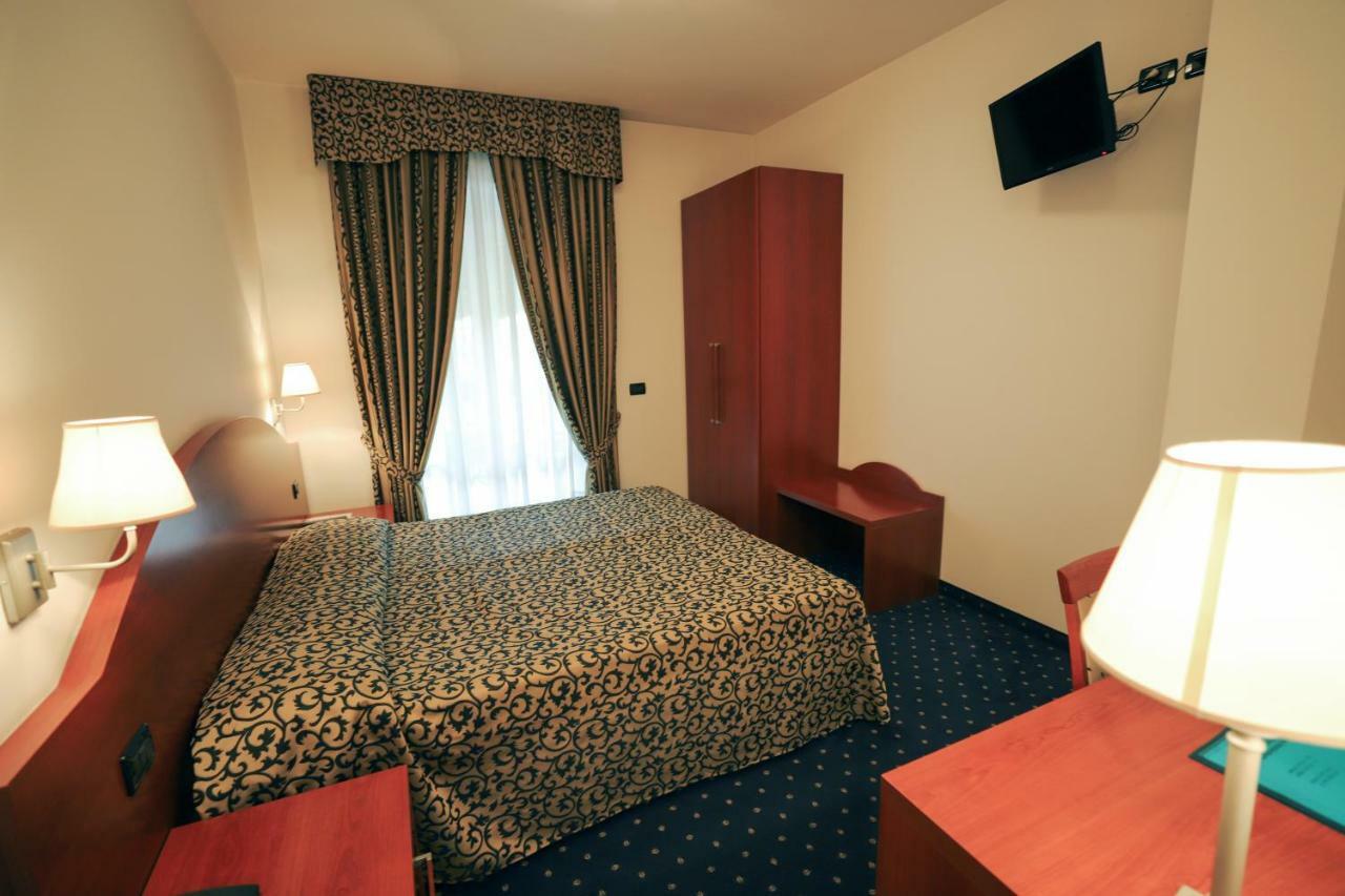 Hotel Da Roberto Lazise Kültér fotó